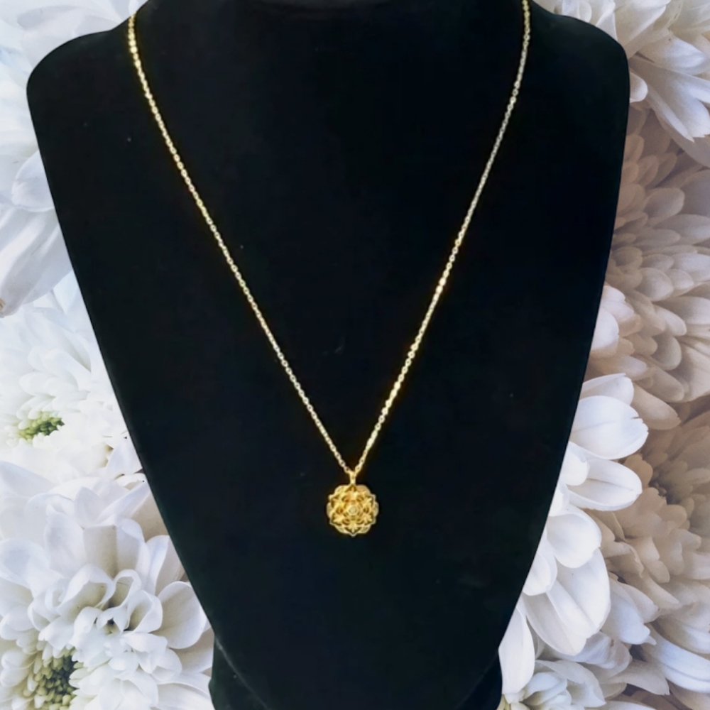Sterling Silver Rhinestone Flower Pendant Necklace